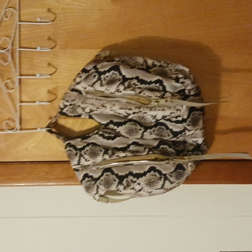 Clutch purse